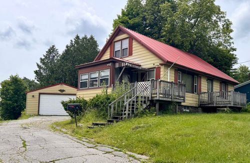 2 Barnet Avenue, Waterville, ME, 04901 | Card Image