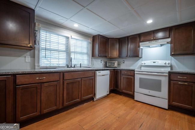 180 Cross St, House other with 2 bedrooms, 1 bathrooms and null parking in Maysville GA | Image 6