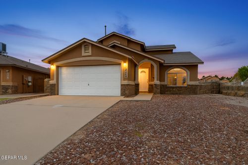 2848 Mercy Rock Pl, El Paso, TX, 79938-4548 | Card Image