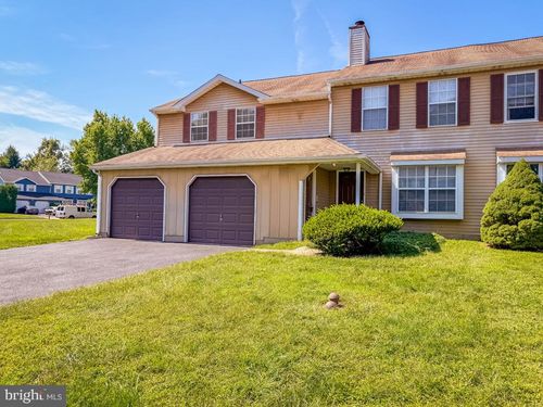 1640 A&amp;B Bluebird Drive, MORRISVILLE, PA, 19067 | Card Image