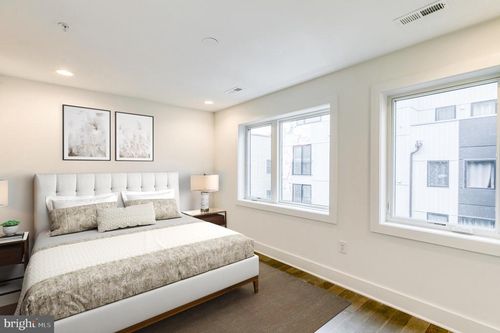 628 N 5th St, PHILADELPHIA, PA, 19123-2802 | Card Image