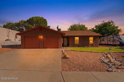 1930 Craig Ave, Las Cruces, NM, 88001-2568 | Card Image