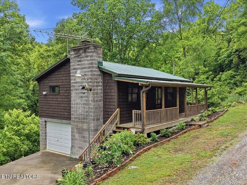 1670 Slover Springs Rd, Dandridge, TN, 37725-6767 | Card Image