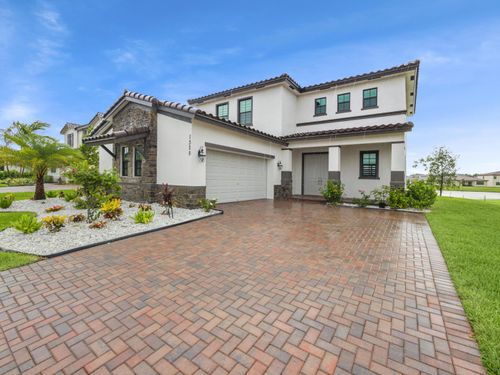 1325 Whitcombe Dr, Royal Palm Beach, FL, 33411-8376 | Card Image