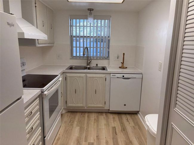 UNIT-125 - 11200 102 Nd Ave, Condo with 1 bedrooms, 1 bathrooms and null parking in SEMINOLE FL | Image 7