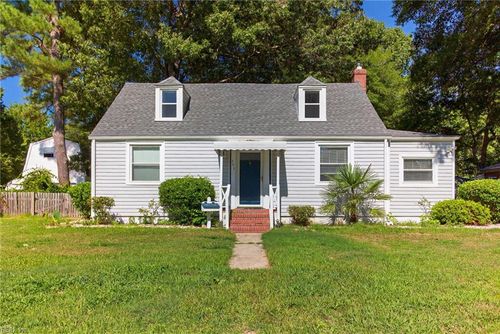 304 Elmhurst Ln, Portsmouth, VA, 23701-1212 | Card Image