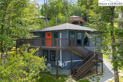 119 Beechwood Ln, Beech Mountain, NC, 28604-8024 | Card Image
