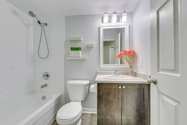 121 - 2891 Rio Crt, Condo with 2 bedrooms, 2 bathrooms and 1 parking in Mississauga ON | Image 19