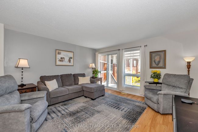 6 - 85 Cresthaven Dr, Condo with 2 bedrooms, 2 bathrooms and 1 parking in Nepean ON | Image 5