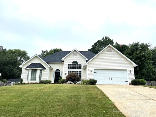 195 Chandeleur Dr, Mooresville, NC, 28117-5954 | Card Image