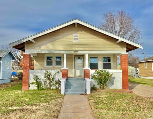 414 E 12th Ave, Hutchinson, KS, 67501-5824 | Card Image