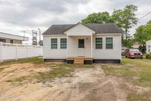 213 Oak Street, Snow Hill, NC, 28580 | Card Image