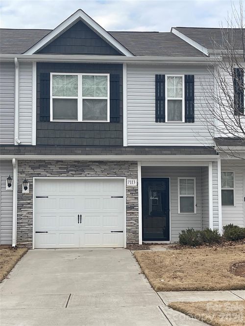 7113 Somerford Rd, Charlotte, NC, 28215-6106 | Card Image