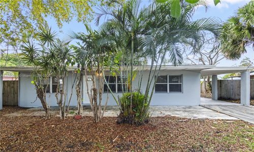 3121 Ne 13th Ave, Pompano Beach, FL, 33064-6353 | Card Image