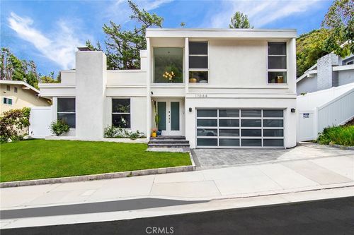 17084 Escalon Dr, Encino, CA, 91436 | Card Image