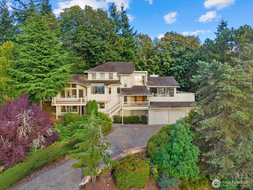 5530 143rd Ave Se, Bellevue, WA, 98006-4383 | Card Image