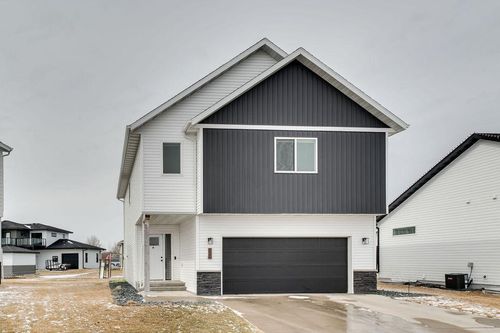 507 7th Street E, Horace, ND, 58047 | Card Image