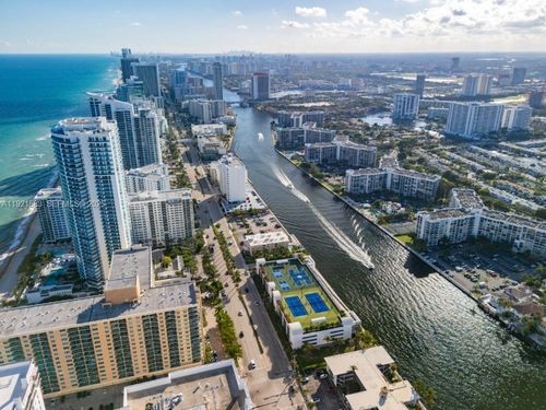 726-800 Parkview Drive, Hallandale Beach, FL, 33009 | Card Image