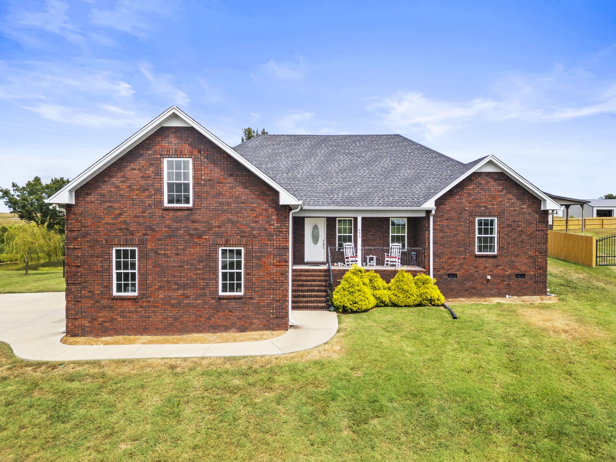 Highway , Portland, TN 37148