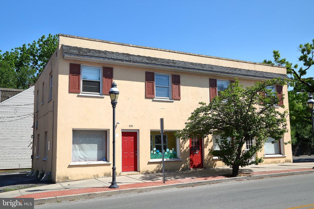 221 E Princess St, York, PA 17403