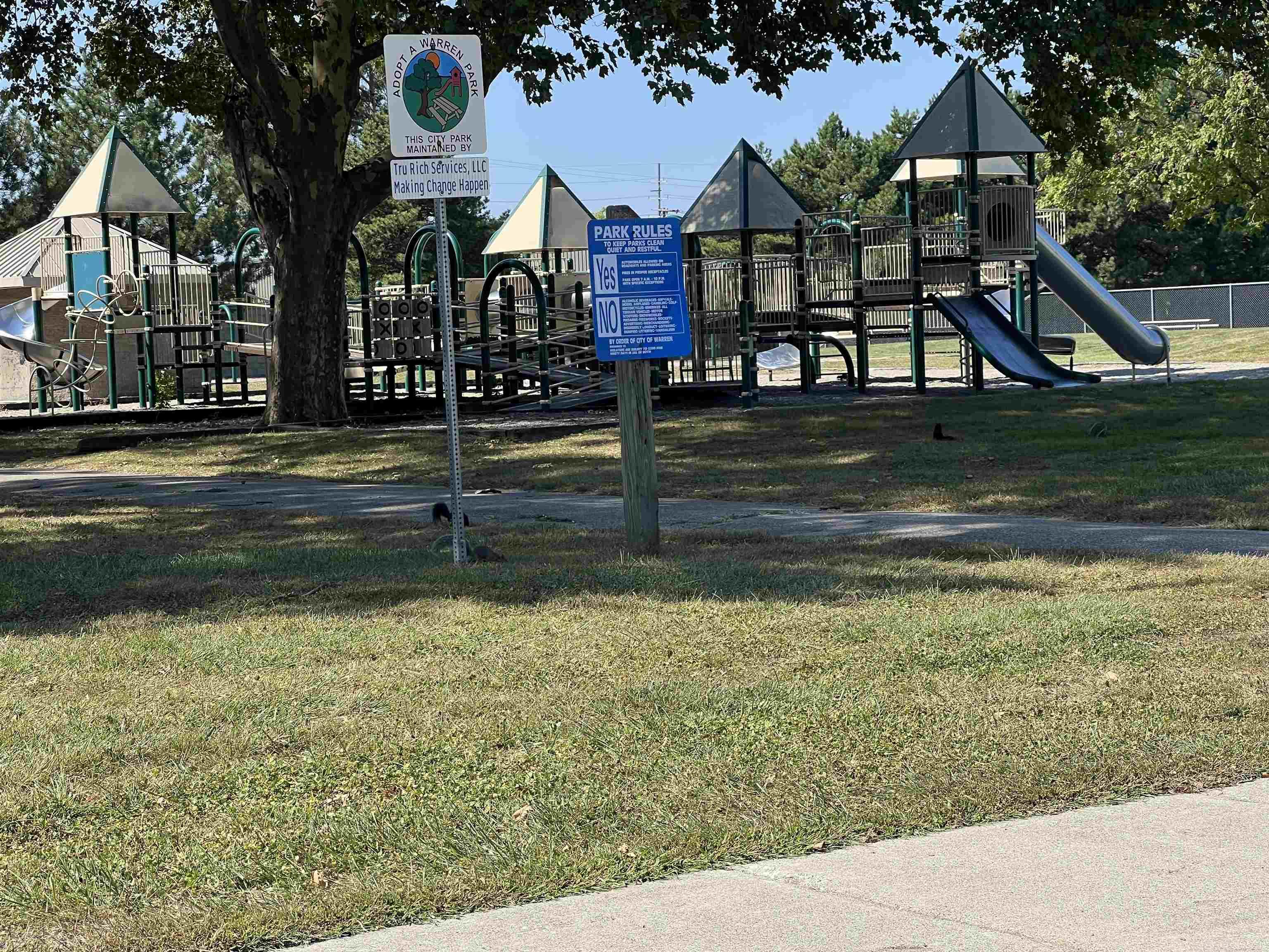 Hudson Ave, Warren, MI 48091