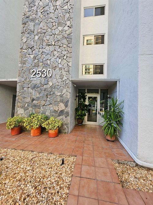 apt-602-2530 Sw 3rd Ave, Miami, FL, 33129-2048 | Card Image