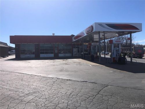 3949 Veterans Memorial Pkwy, Saint Peters, MO, 63376-6418 | Card Image