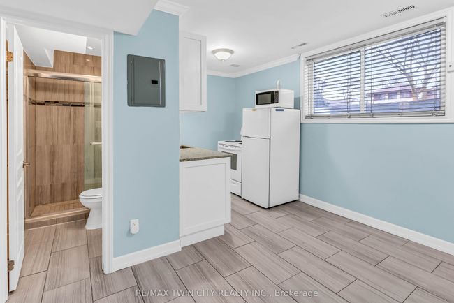 1 - 31 Southdale Ave, Home with 0 bedrooms, 1 bathrooms and 1 parking in Kitchener ON | Image 13