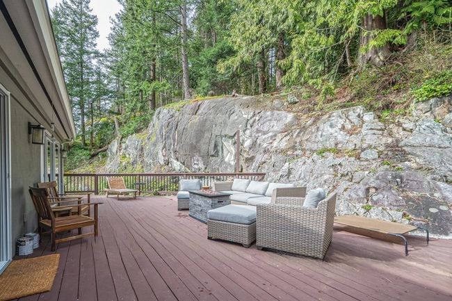 6945 Marine Drive, House other with 4 bedrooms, 3 bathrooms and 4 parking in West Vancouver BC | Image 31