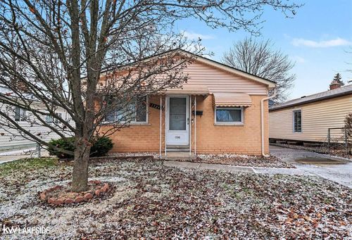 17245 Ivanhoe St, Roseville, MI, 48066-2853 | Card Image