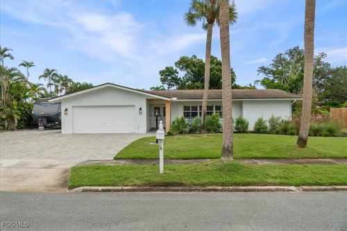 1039 Bayshore Ave, FORT MYERS, FL, 33919-2605 | Card Image