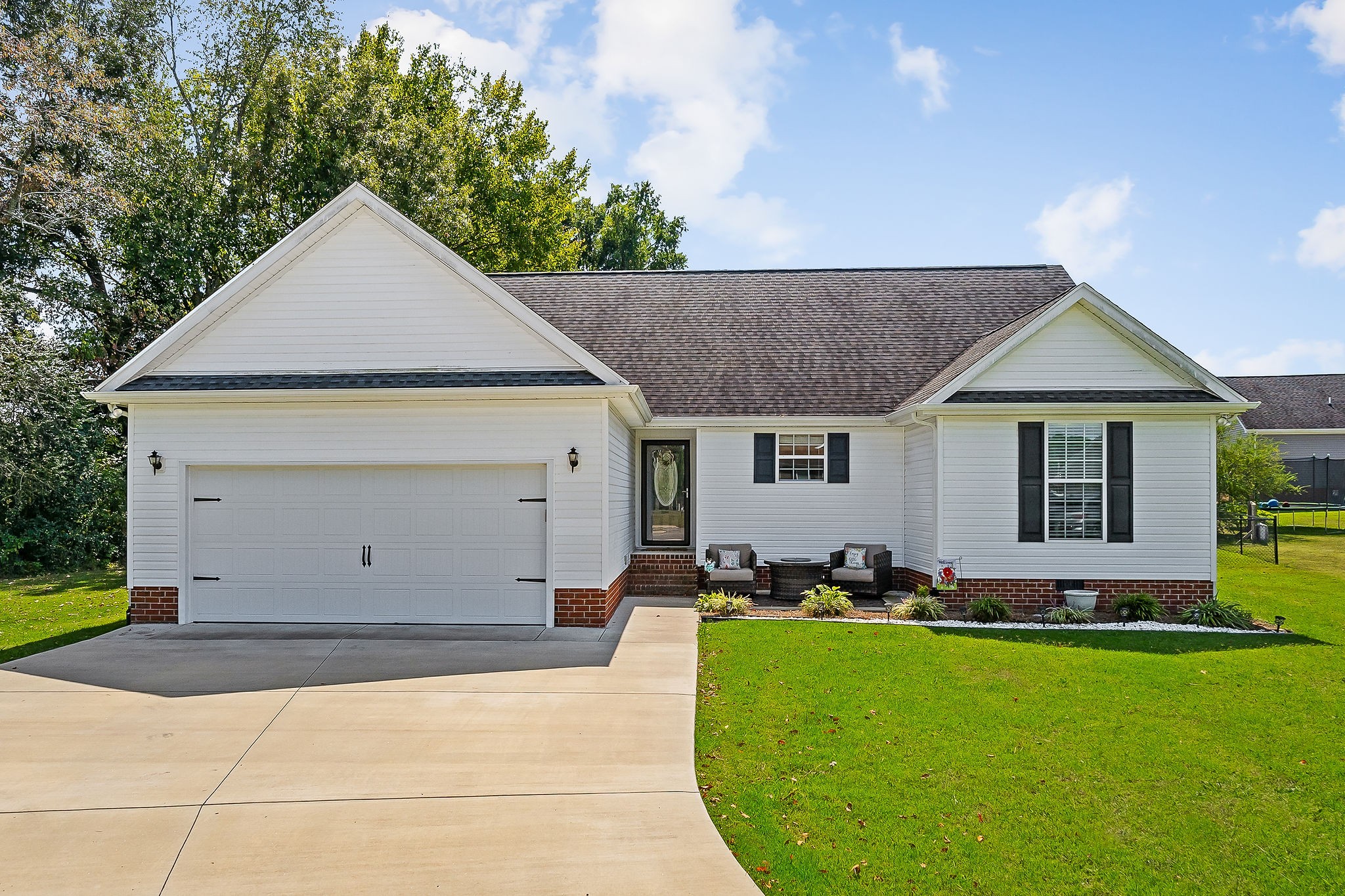 Winter Wonder St, Smithville, TN 37166