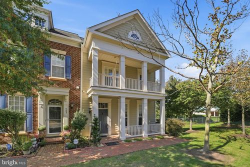 723 Belmont Bay Dr, WOODBRIDGE, VA, 22191-5428 | Card Image