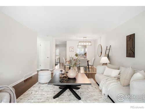 2275 S Grant St, Denver, CO, 80210-4406 | Card Image