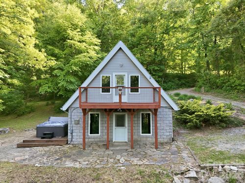98 Sparkling Springs Rd, Fairview, NC, 28730-6608 | Card Image