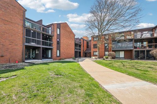 365-4215 N 100th Street, Milwaukee, WI, 53222 | Card Image