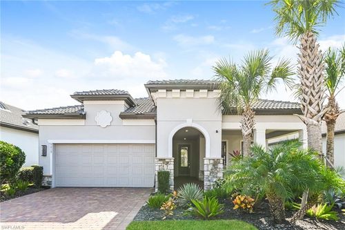 9819 Everglades Dr, NAPLES, FL, 34120-2142 | Card Image