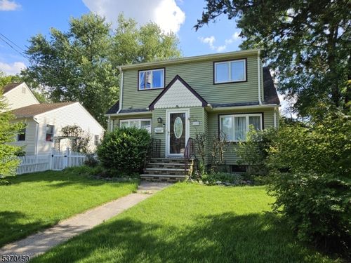 131 Island Ave, Little Falls, NJ, 07424-1234 | Card Image