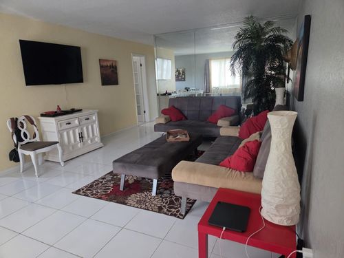 apt-29c-15610 Ne 6th Ave, Miami, FL, 33162-5275 | Card Image