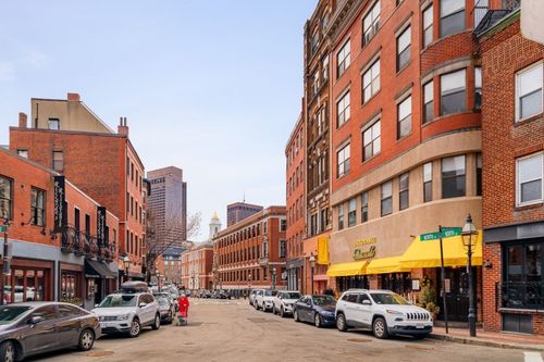 42-188 North St, Boston, MA, 02113 | Card Image