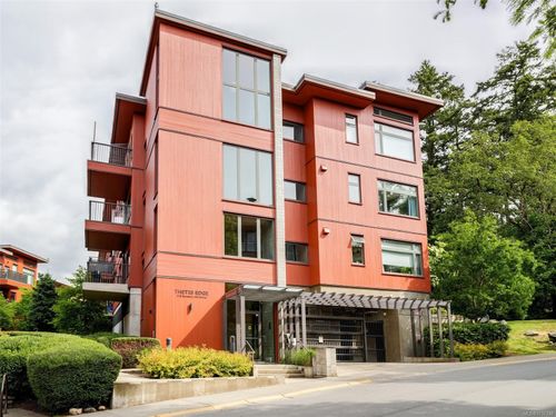 303-170 Nursery Hill Dr, Victoria, BC, V9B0P2 | Card Image