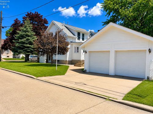 136 W Cowdery St, Sandusky, OH, 44870-4832 | Card Image