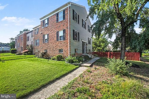 10100 Tasker Dr, MANASSAS, VA, 20109-2928 | Card Image