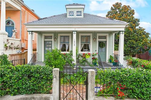 1808 N Rampart St, New Orleans, LA, 70116-1935 | Card Image