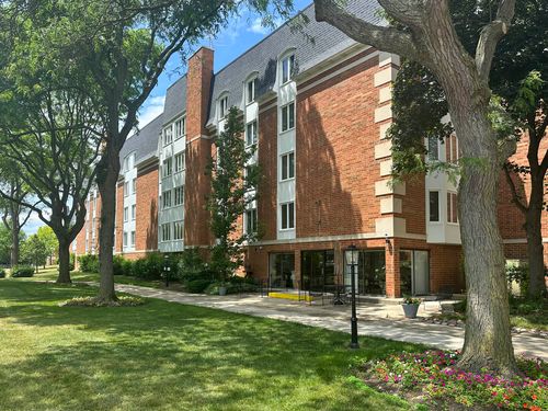 apt-627-50 Lake Blvd, Buffalo Grove, IL, 60089-4369 | Card Image