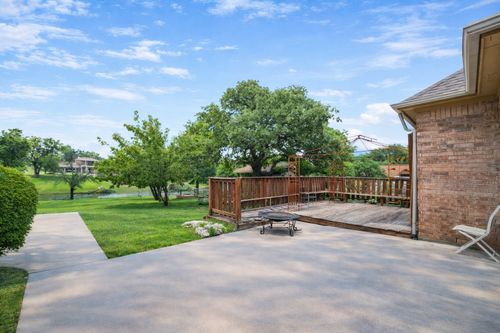 12020 Younger Ct, Azle, TX, 76020-5542 | Card Image