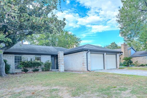 6658 Canyon Way Dr, Houston, TX, 77086-1907 | Card Image