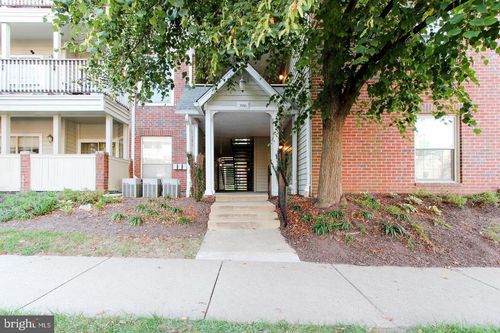 436-3916 Penderview Dr, FAIRFAX, VA, 22033-4796 | Card Image