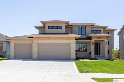 21717 Parkview Dr, Gretna, NE, 68028-5170 | Card Image