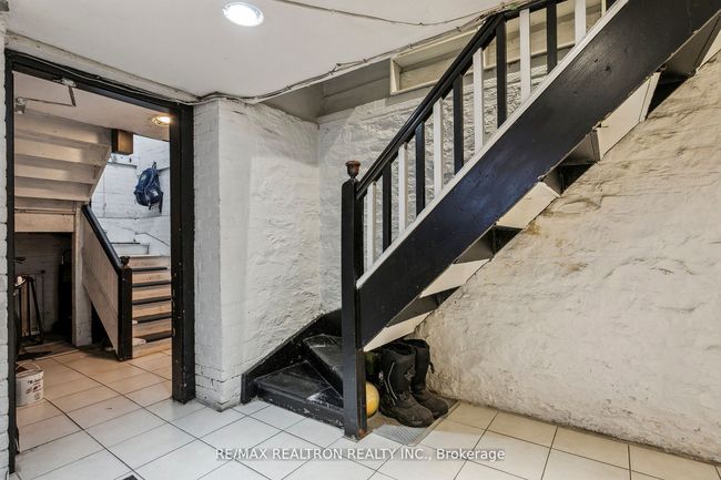 177 Dowling Ave, House other with 8 bedrooms, 3 bathrooms and 2 parking in Toronto ON | Image 30